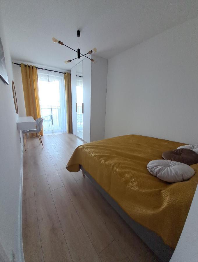 Aleje Jozefa Pilsudskiego Apartment